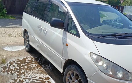 Toyota Estima III рестайлинг -2, 2002 год, 760 000 рублей, 2 фотография