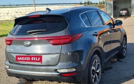 KIA Sportage IV рестайлинг, 2021 год, 2 500 000 рублей, 5 фотография