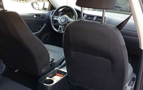 Volkswagen Jetta VI, 2014 год, 800 000 рублей, 10 фотография
