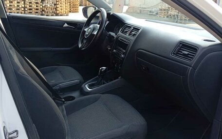 Volkswagen Jetta VI, 2014 год, 800 000 рублей, 9 фотография