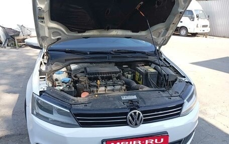 Volkswagen Jetta VI, 2014 год, 800 000 рублей, 4 фотография