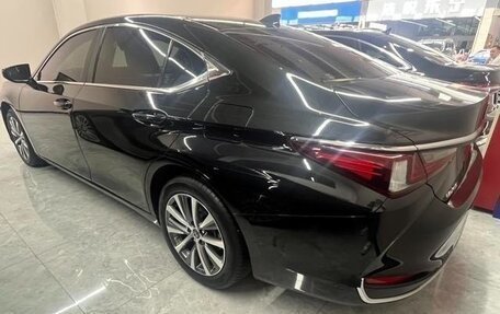 Lexus ES VII, 2021 год, 2 650 000 рублей, 5 фотография