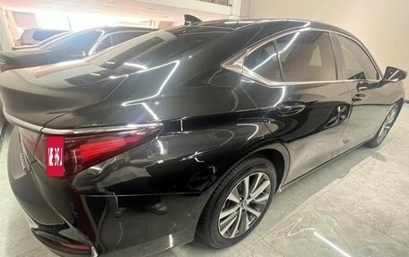 Lexus ES VII, 2021 год, 2 650 000 рублей, 4 фотография