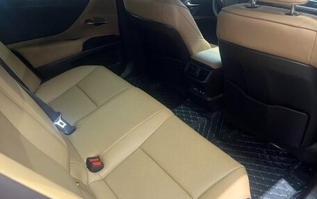 Lexus ES VII, 2021 год, 2 650 000 рублей, 12 фотография