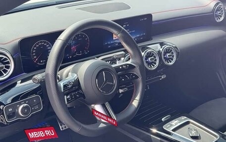 Mercedes-Benz CLA, 2024 год, 3 500 000 рублей, 13 фотография