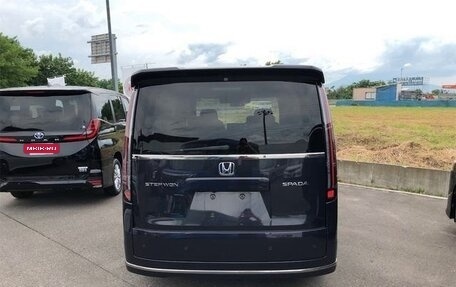 Honda Stepwgn, 2022 год, 2 013 000 рублей, 4 фотография