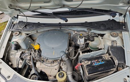 Renault Logan I, 2006 год, 390 000 рублей, 6 фотография