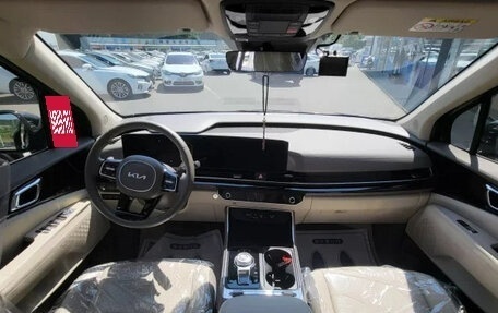 KIA Carnival, 2024 год, 4 908 000 рублей, 5 фотография
