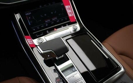Audi Q7, 2024 год, 14 200 000 рублей, 34 фотография