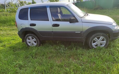 Chevrolet Niva I рестайлинг, 2012 год, 400 000 рублей, 2 фотография