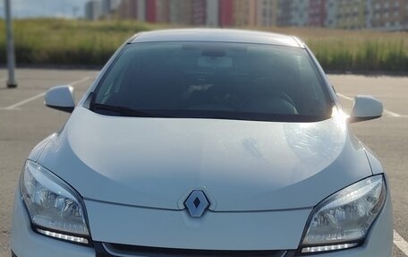 Renault Megane III, 2013 год, 950 000 рублей, 2 фотография