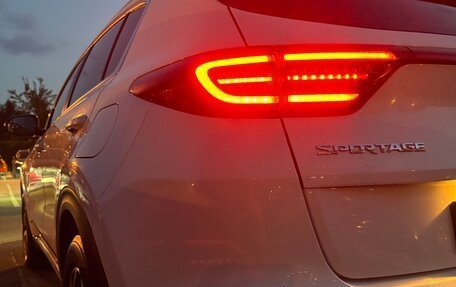 KIA Sportage IV рестайлинг, 2019 год, 2 300 000 рублей, 10 фотография