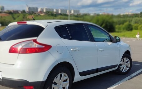 Renault Megane III, 2013 год, 950 000 рублей, 11 фотография