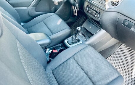 Volkswagen Tiguan I, 2012 год, 969 000 рублей, 4 фотография
