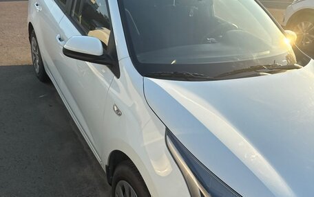 KIA Rio IV, 2018 год, 1 233 999 рублей, 6 фотография