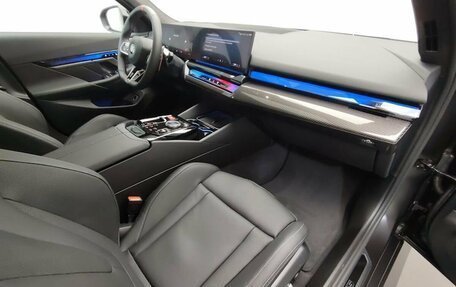 BMW M5, 2024 год, 20 490 000 рублей, 13 фотография