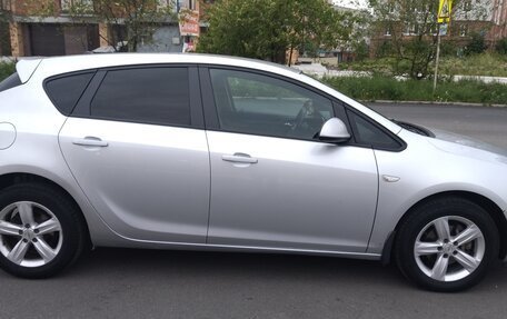 Opel Astra J, 2012 год, 599 000 рублей, 4 фотография