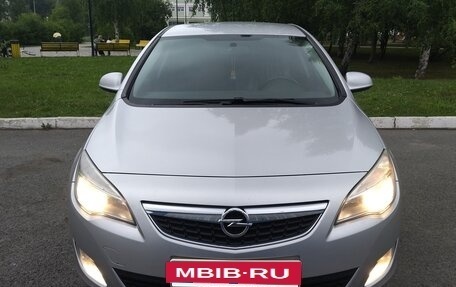 Opel Astra J, 2012 год, 599 000 рублей, 3 фотография