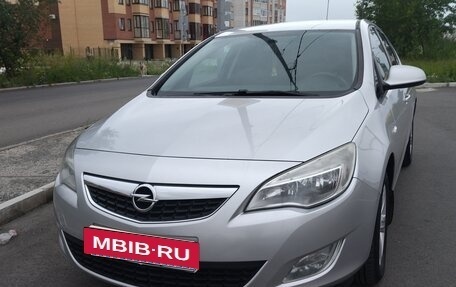 Opel Astra J, 2012 год, 599 000 рублей, 11 фотография