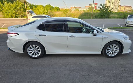 Toyota Camry, 2018 год, 2 550 000 рублей, 3 фотография