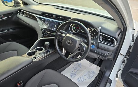 Toyota Camry, 2018 год, 2 550 000 рублей, 15 фотография