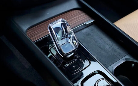 Volvo V60 Cross Country II, 2022 год, 3 850 999 рублей, 16 фотография