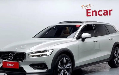 Volvo V60 Cross Country II, 2021 год, 2 941 999 рублей, 1 фотография