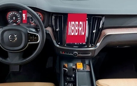 Volvo V60 Cross Country II, 2021 год, 2 941 999 рублей, 19 фотография