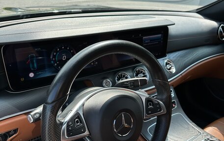 Mercedes-Benz E-Класс, 2017 год, 4 500 000 рублей, 9 фотография