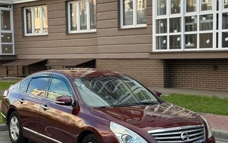 Nissan Teana, 2010 год, 700 000 рублей, 2 фотография