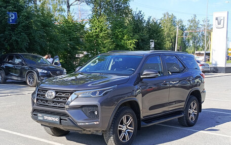 Toyota Fortuner II, 2021 год, 3 770 000 рублей, 2 фотография