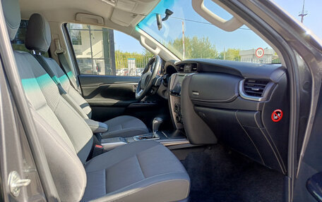 Toyota Fortuner II, 2021 год, 3 770 000 рублей, 15 фотография