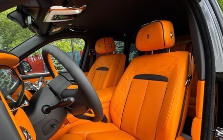 Rolls-Royce Cullinan, 2025 год, 69 250 000 рублей, 2 фотография
