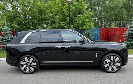 Rolls-Royce Cullinan, 2025 год, 69 250 000 рублей, 5 фотография