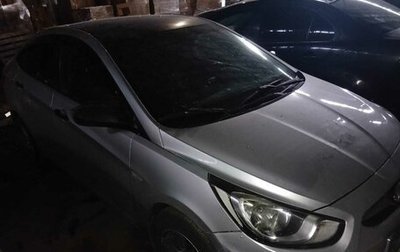 Hyundai Solaris II рестайлинг, 2013 год, 450 000 рублей, 1 фотография