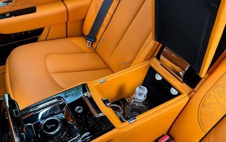 Rolls-Royce Cullinan, 2025 год, 69 250 000 рублей, 15 фотография