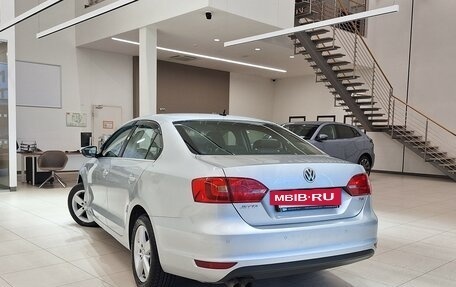 Volkswagen Jetta VI, 2013 год, 799 000 рублей, 5 фотография