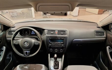 Volkswagen Jetta VI, 2013 год, 799 000 рублей, 17 фотография