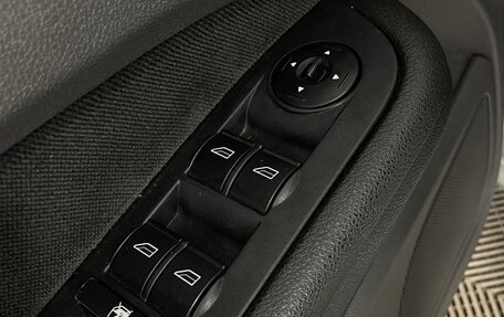 Ford Focus II рестайлинг, 2005 год, 408 000 рублей, 17 фотография