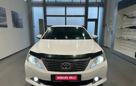 Toyota Camry, 2013 год, 1 690 000 рублей, 2 фотография