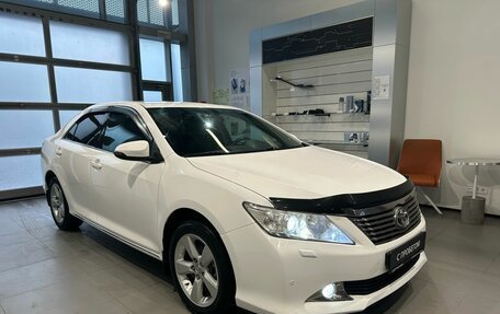 Toyota Camry, 2013 год, 1 690 000 рублей, 4 фотография
