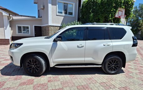 Toyota Land Cruiser Prado 150 рестайлинг 2, 2023 год, 8 200 000 рублей, 4 фотография