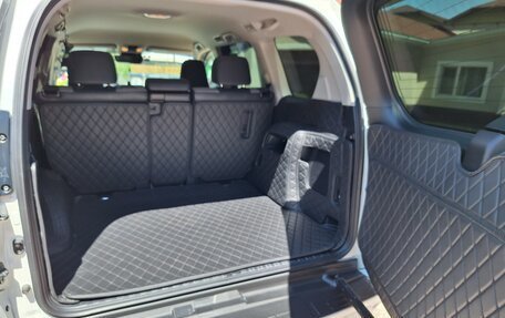 Toyota Land Cruiser Prado 150 рестайлинг 2, 2023 год, 8 200 000 рублей, 11 фотография