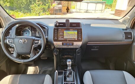 Toyota Land Cruiser Prado 150 рестайлинг 2, 2023 год, 8 200 000 рублей, 12 фотография