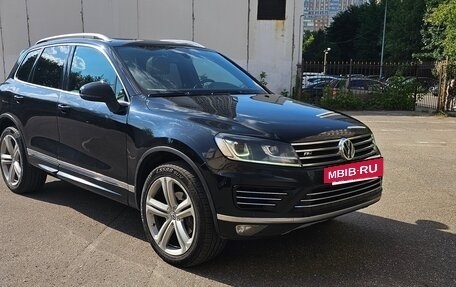 Volkswagen Touareg III, 2016 год, 3 690 000 рублей, 2 фотография