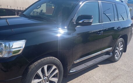 Toyota Land Cruiser 200, 2016 год, 5 100 000 рублей, 2 фотография