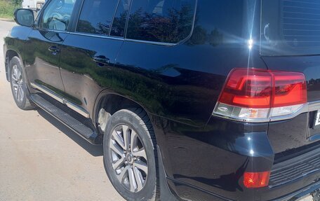 Toyota Land Cruiser 200, 2016 год, 5 100 000 рублей, 3 фотография