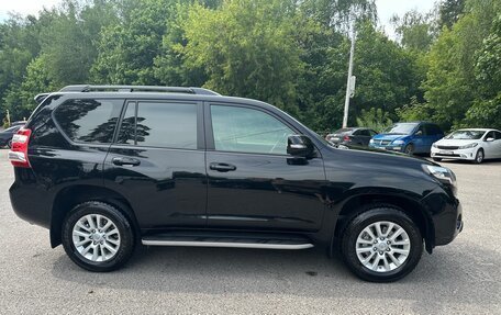 Toyota Land Cruiser Prado 150 рестайлинг 2, 2014 год, 3 700 000 рублей, 8 фотография