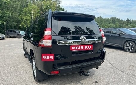 Toyota Land Cruiser Prado 150 рестайлинг 2, 2014 год, 3 700 000 рублей, 5 фотография