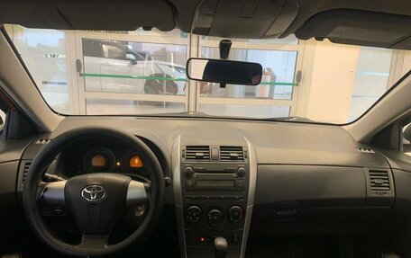 Toyota Corolla, 2011 год, 1 000 000 рублей, 11 фотография